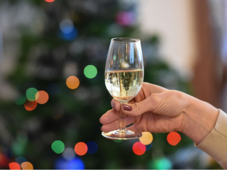 Как встретить Новый год без алкоголя: советы красногорских врачей