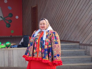 Зимние забавы и новогодний флэшмоб: как прошёл старт проекта «Парки. Сказки. Торжество»в Звенигороде