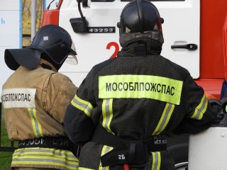 Огнеборец ГКУ МО «Мособлпожспас» провел занятие по пожарной безопасности с дошкольниками из Орехово-Зуевского округа