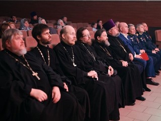 Вызов времени: педагоги и духовенство обсудили воспитание молодежи в Воскресенске