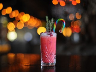 Пить или не пить? Как весело встретить Новый год и не проваляться с похмельем все выходные