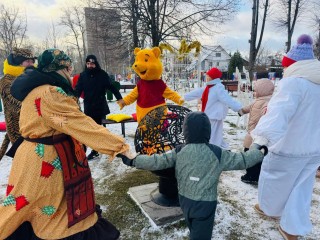 В парках и ДК Талдома гостей научат делать зимние узоры и покажут новогоднее чудо