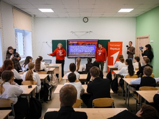 Урок добра: амбассадоры Клина рассказали детям, как стать волонтерами