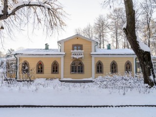 Домик смотрителя в Архангельском стал «Мастерской Деда Мороза»