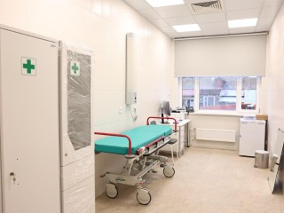 Строители сдали объект: в Октябрьском готовится к открытию новая поликлиника для всей семьи