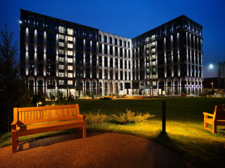 Город без темноты: в поселке Заречье сдают дома с энергоэффективным светом и подсвеченными дворами