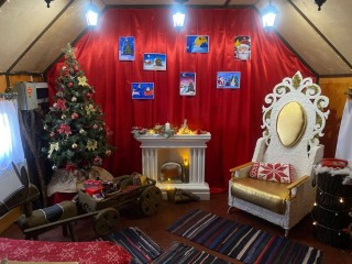 Послушать сказки у камина и смастерить новогоднюю игрушку могут гости парков и ДК в Талдоме