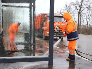 Большая чистка: как в Подмосковье борются с визуальным мусором на дорогах