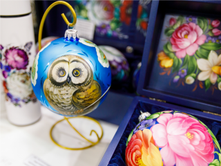 Особые украшения можно будет увидеть на новогодней елке в Пироговском