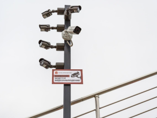 Во дворах Серебряных Прудов на праздниках усилен контроль за парковкой