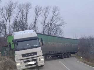 Жители каширской деревни отказываются пускать к себе большегрузы