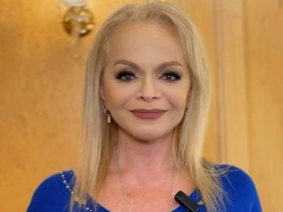 Продлевать будете? Стало известно, когда Лариса Долина покинет квартиру в Хамовниках