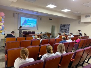 Врачи из Апрелевки рассказали, как ботокс помогает восстановиться после инсульта