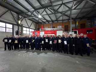 Люди, на которых можно положиться: за что наградили подмосковных пожарных и спасателей в канун праздника