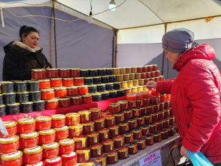 Фермерские продукты и сувениры к Новому году можно купить на ярмарке в Серпухове