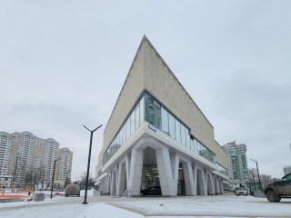 Школа в Изумрудных холмах готова к открытию: все оборудование и учебники уже на месте