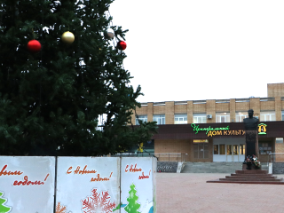 Меняем офисный стул на праздник: что готовят на площади Чуйкова вечером 1 декабря