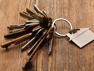 Рабство или расчет: как москвич пытается вернуть проданную 10 лет назад квартиру по «схеме Долиной»