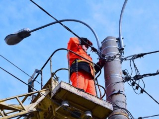 Деревья подстригли, знаки поправили: осенний «марафон благоустройства» на серпуховских дорогах завершен