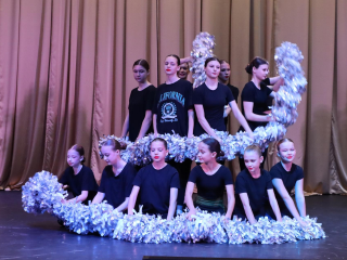 Яркие номера, сладкие подарки и грамоты: как прошел танцевальный марафон в Лотошино