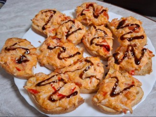 Ленивые суши на багете: REGIONS проверил модную закуску для новогодней ночи