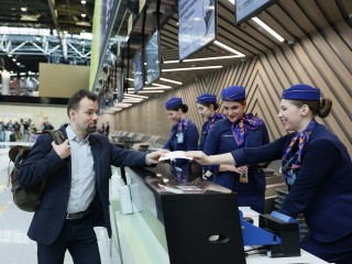 Глава Лобни поздравила жителей города – работников авиационной отрасли