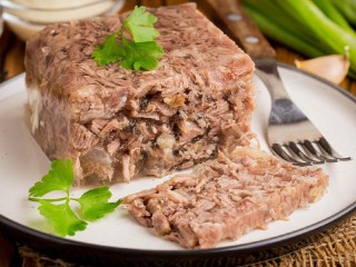 Холодец вместо лекарства? Раскрыт неожиданный эффект новогоднего блюда