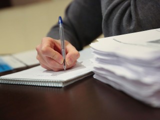 Рано на работу пришел — штраф получил? Что делать, если за рвение наказали рублем