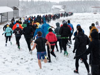 Вместо оливье — гири: как в поселке Малино предлагают встретить 1 января