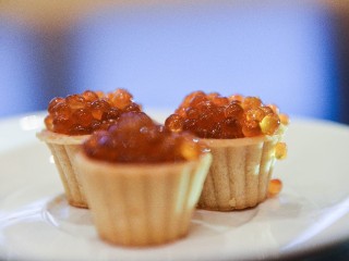 По цене телевизора: озвучена стоимость икры в магазине «Кремлевский» при Госдуме