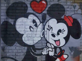 В укромном уголке для влюбленных пар в Апрелевке стали предлагать руку и сердце