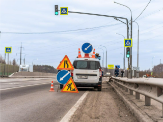 На пяти трассах Подмосковья ускорили движение: как изменились схемы и что учесть водителям