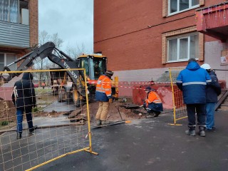 Прорыв трубы с горячей водой оперативно устранил Щелковский Водоканал
