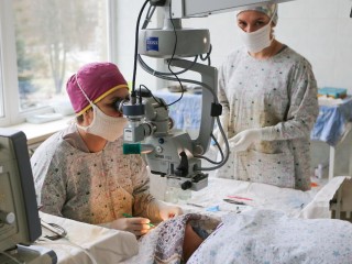 Тысяча взглядов к лучшему: число офтальмологических операций в Дубненской больнице выросло на 13 %