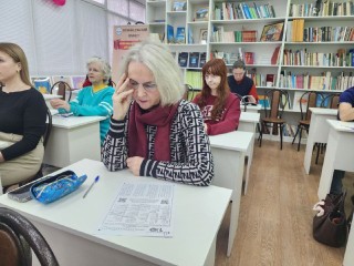 Солнечногорцы проверили себя в Географическом диктанте вместе с космонавтами