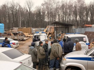 Нелегально работающих сотрудников обнаружили полицейские в промышленной зоне в Беляниново