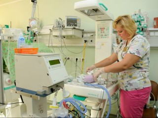 Врачи вздрогнули, когда увидели, кто родился: не сиамские близнецы, но тоже удивительно