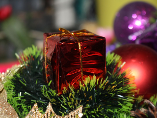 «Добрый апельсин»: школьники Котельников собирают новогодние подарки для детей из интерната