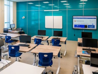 «Выбирают колледж»: где вчерашние школьники продолжают учебу