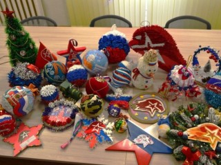 Талдомские волонтеры объявили сбор открыток, писем и подарков на Новый год для бойцов СВО