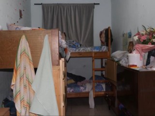 «Жили как в аду»: опубликовано видео из комнаты постояльцев «пыточного» рехаба в Егорьевске