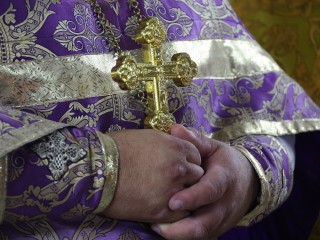 Страдающим алкоголизмом помогают в отделах по трезвости при храмах Подмосковья