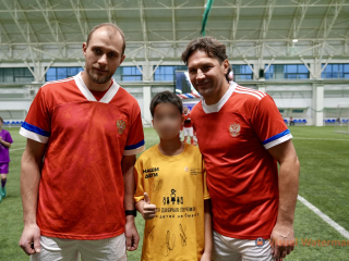 Футбол без границ: кто сыграл в звездном матче и какие команды дошли до решающих игр