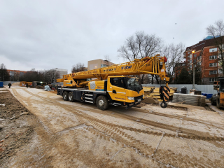 Разворотную площадку для спецтехники делают у пристройки к гимназии №2 в Чехове