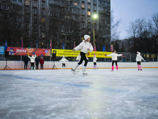 Как современные технологии спасают каток на улице Панфилова от оттепели