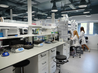 Дубна закрыла импортную дыру: в ОЭЗ запустили производство желатиновых капсул