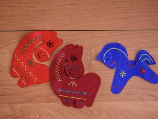 Лошадок, снежинки и звезды: что принесут шаховчане на детский конкурс