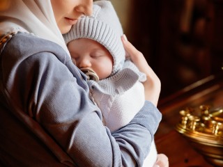 Можно ли заходить в храм с коляской, прокомментировала религовед Гринвальд