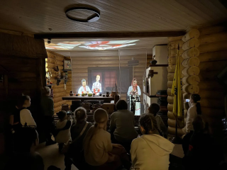 В Пушкино открыли тайны любимых десертов: школьники узнали, как создают сырки и попробовали их прямо с конвейера