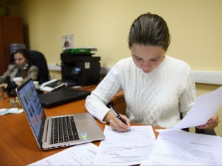 Ликвидация компании — не повод лишиться пособий: как женщине защитить свои права